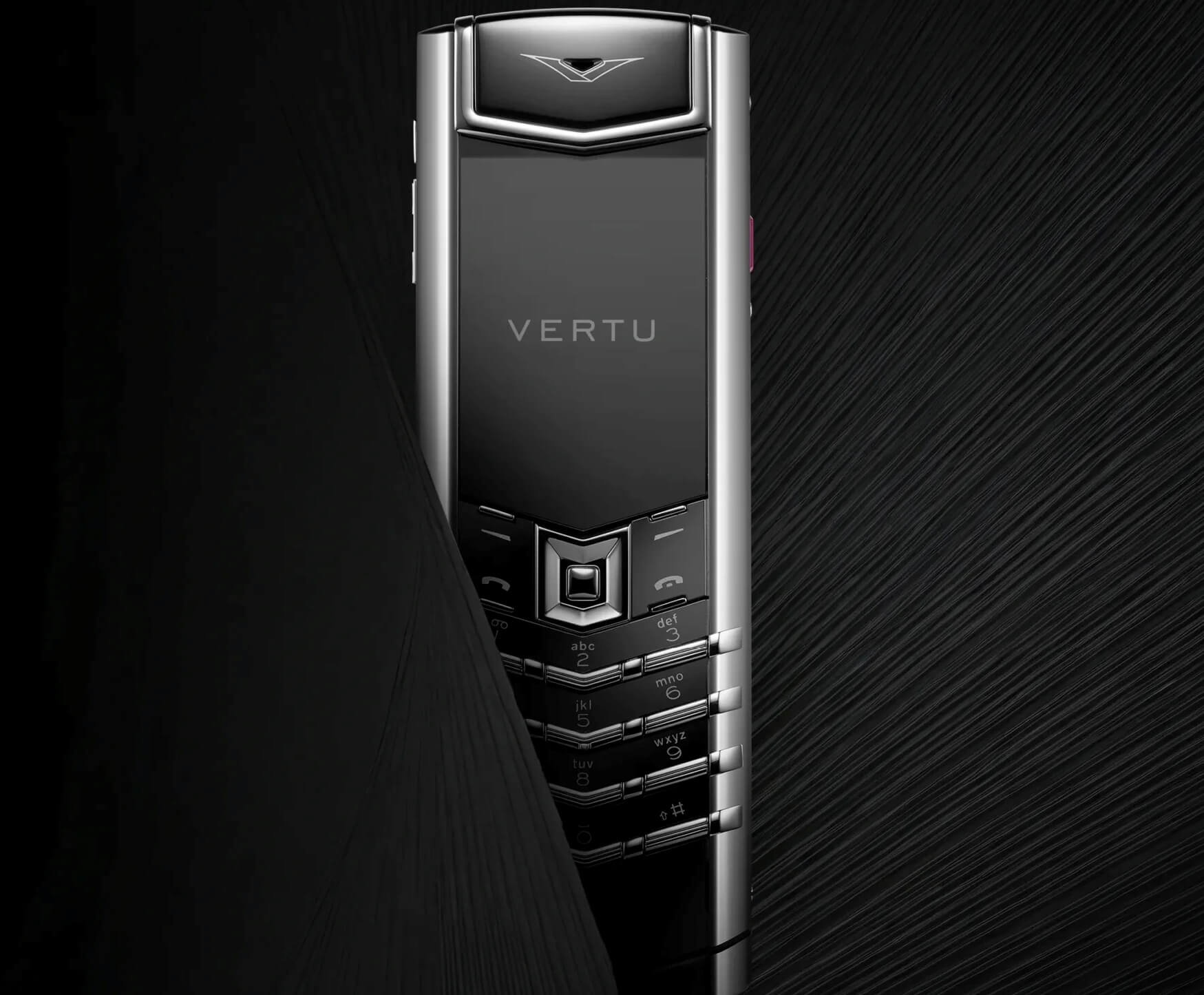 Представлен Vertu Signature S  кнопочный телефон за 19 340