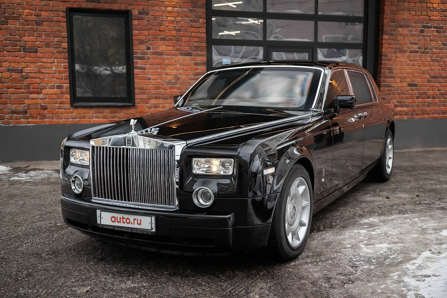 Rolls Royce Phantom черный