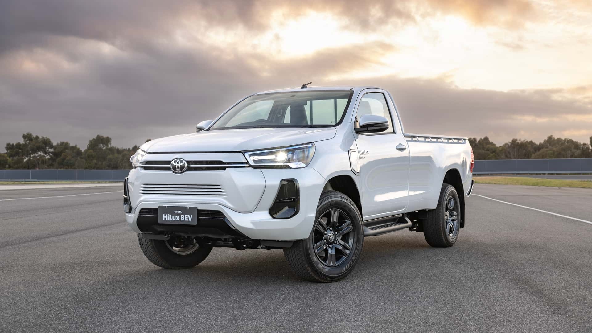 Японский электрический пикап Toyota Hilux EV всё-таки станет серийной моделью