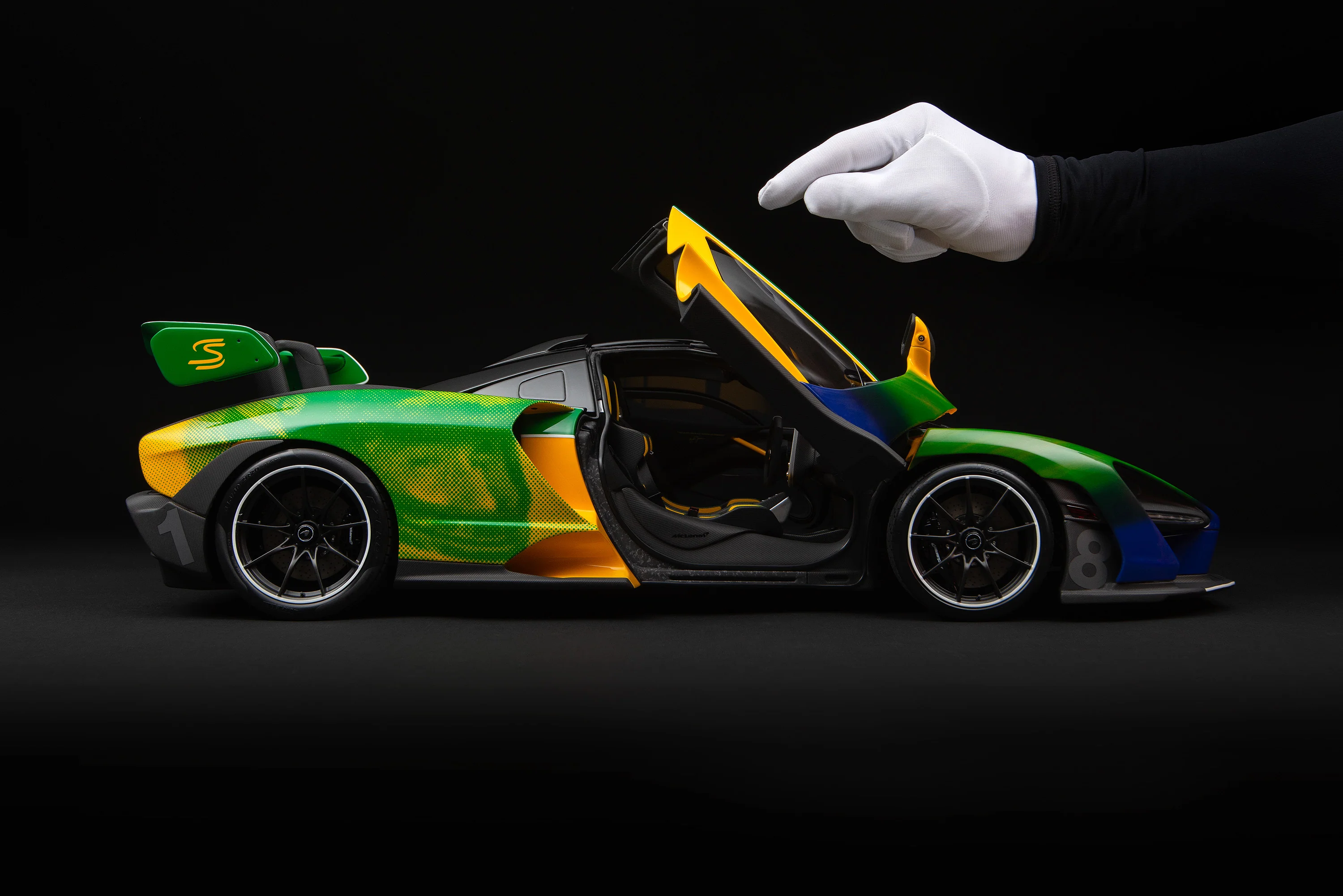 Amalgam выпустила игрушечную модель McLaren Senna по цене Lada Vesta Sportline