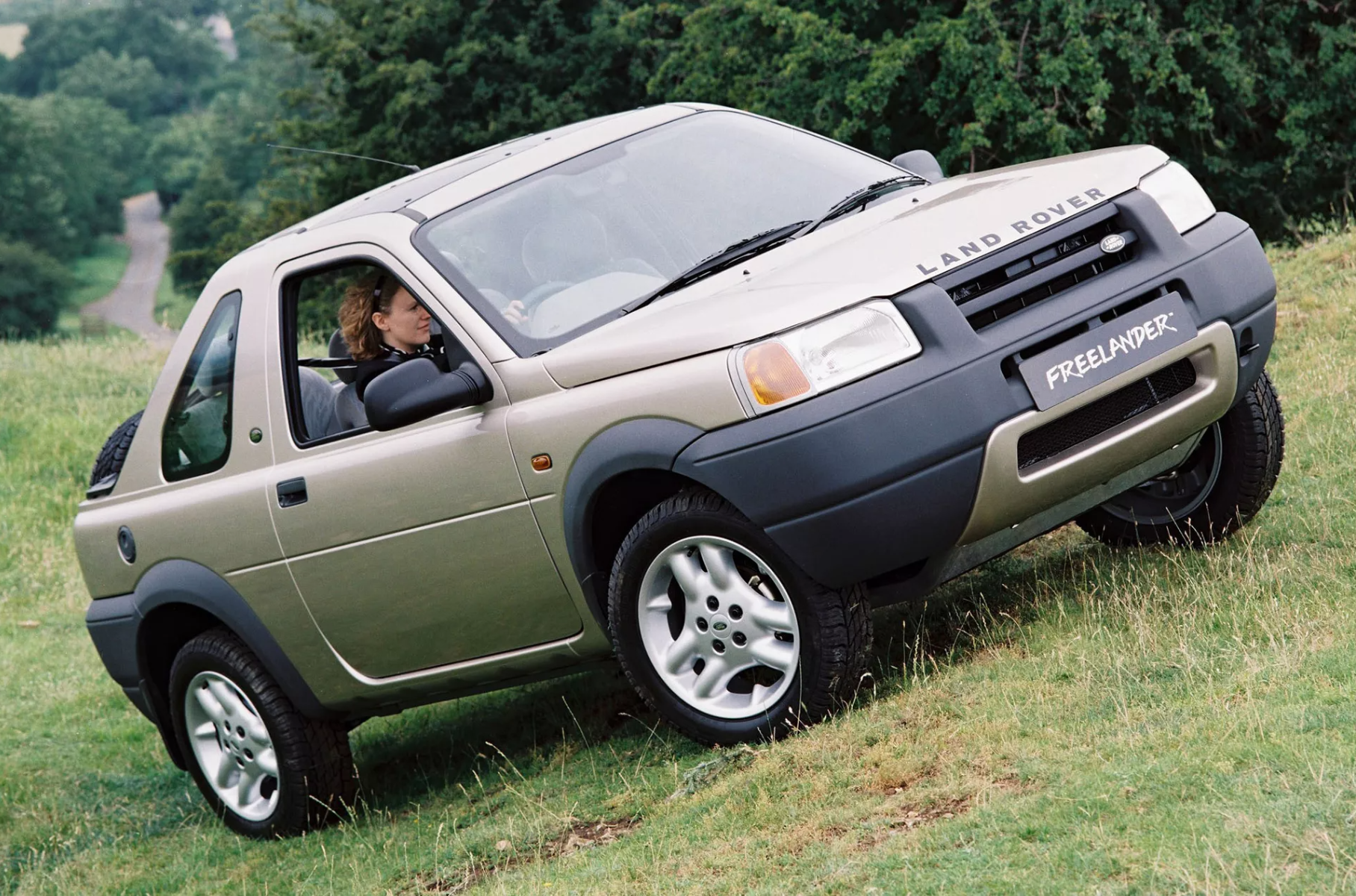 Land Rover построит новый Freelander на платформе Chery