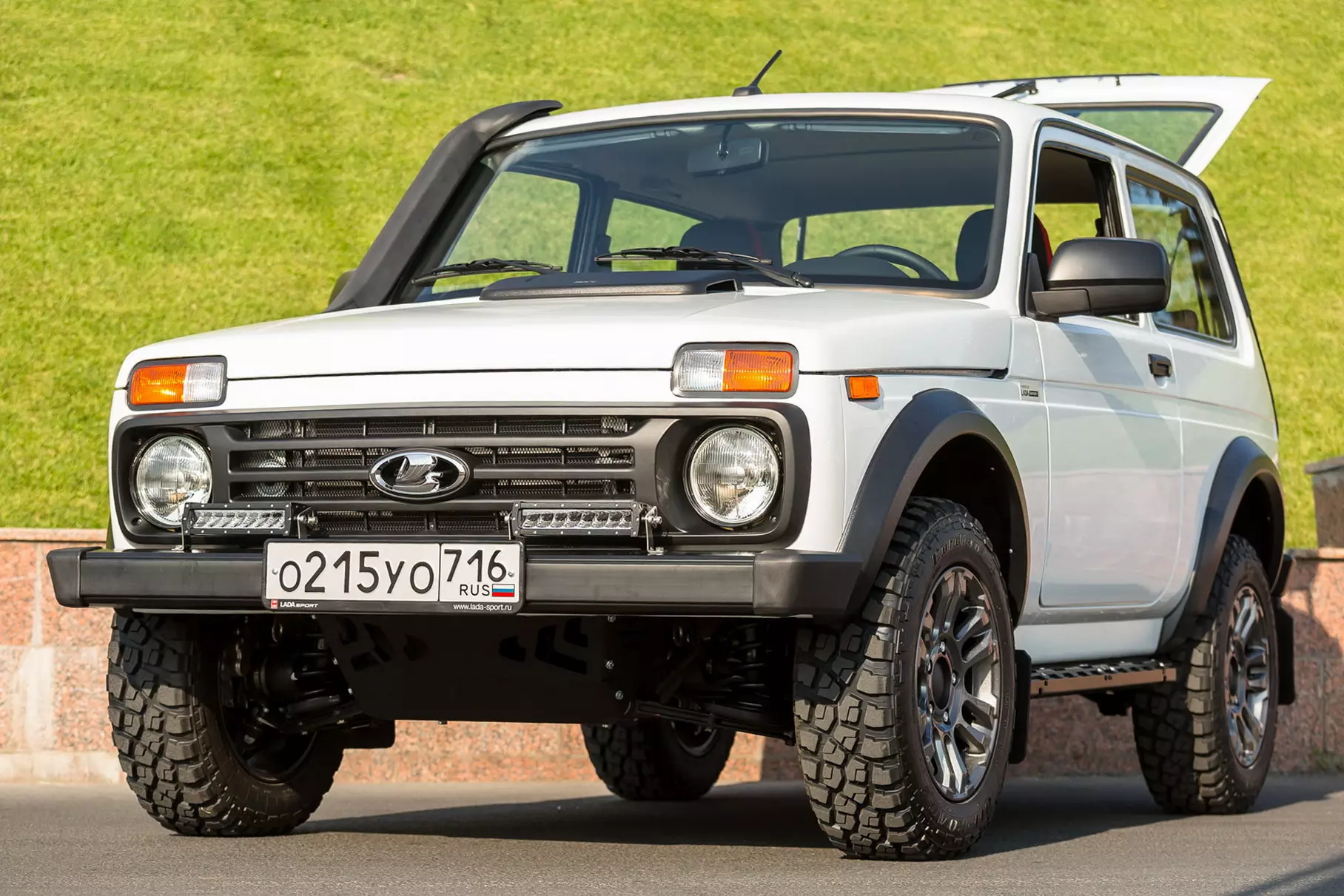 Глава АвтоВАЗа: серийная сборка Lada Niva Sport начнется в декабре