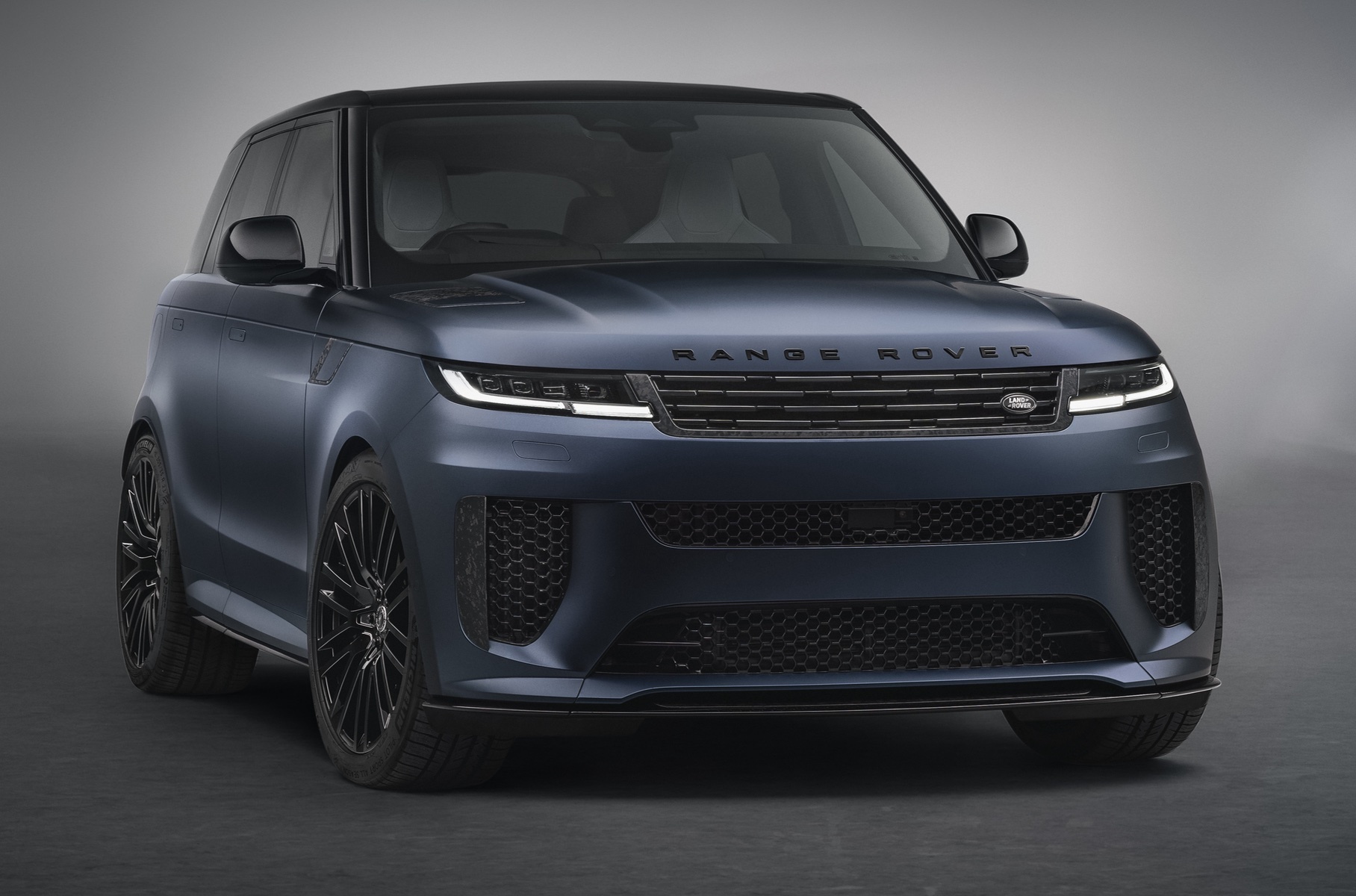 У Range Rover Sport SV появилась новая спецверсия