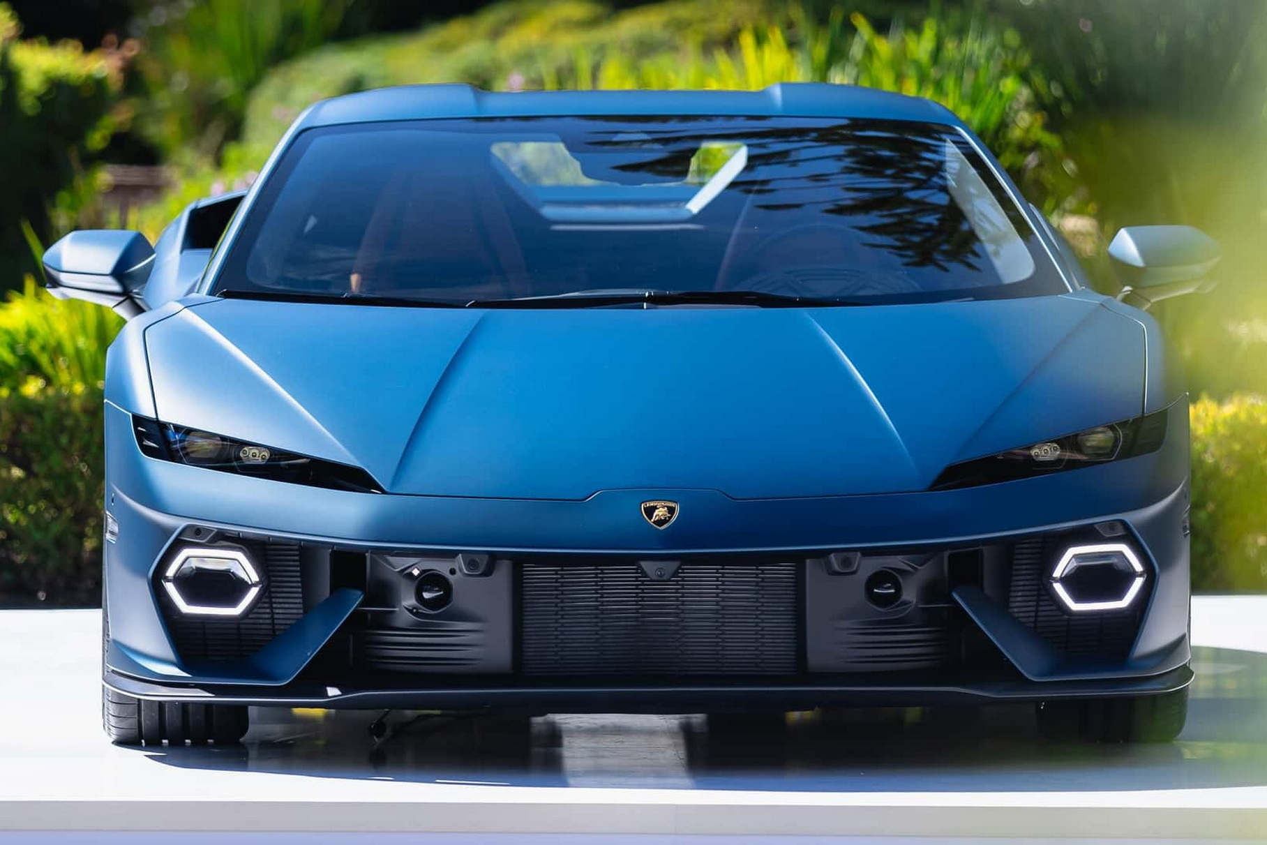 Lamborghini пообещала, что новый мотор V8 заставит забыть о V10