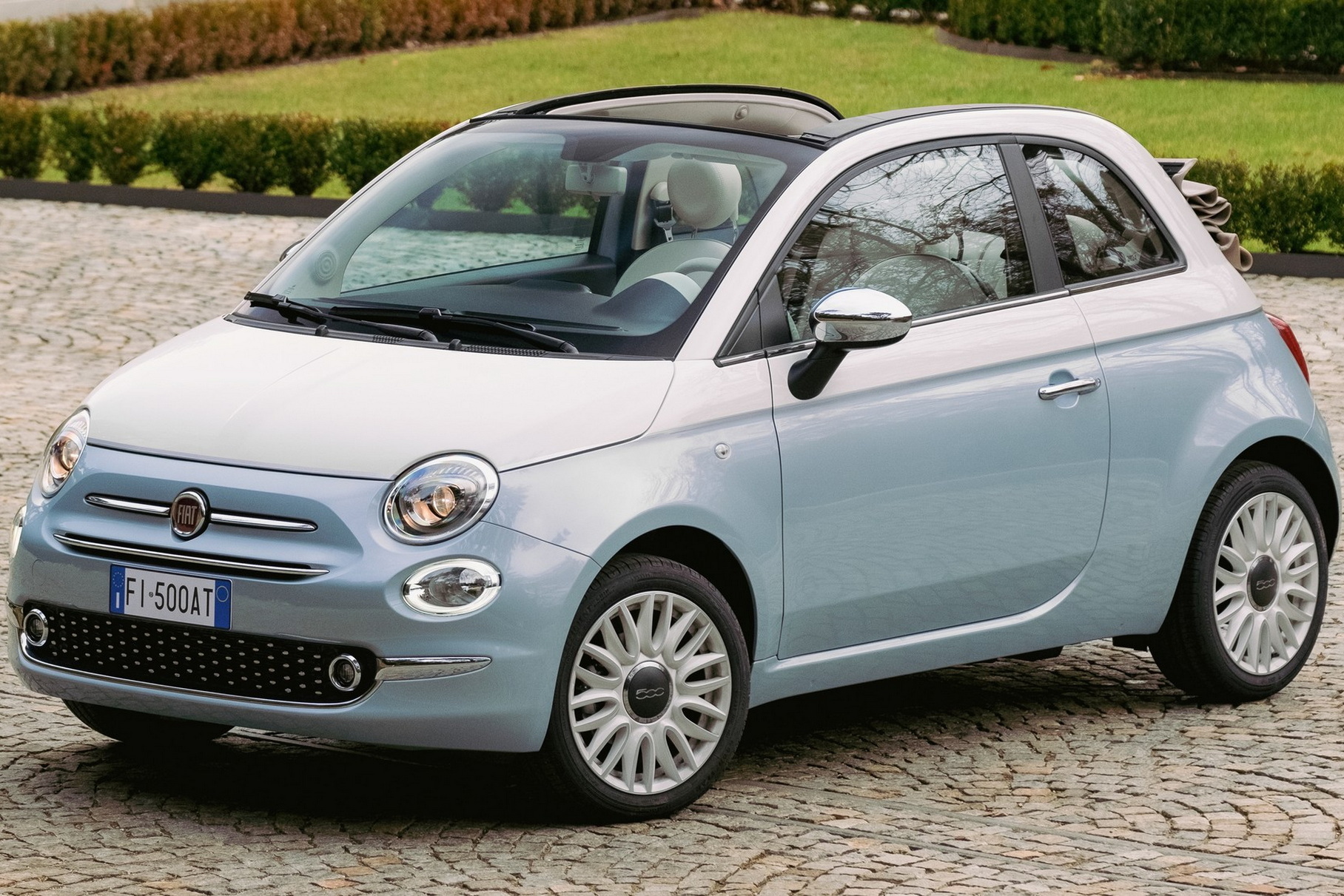 Бензиновый Fiat 500 досрочно снят с конвейера в Европе