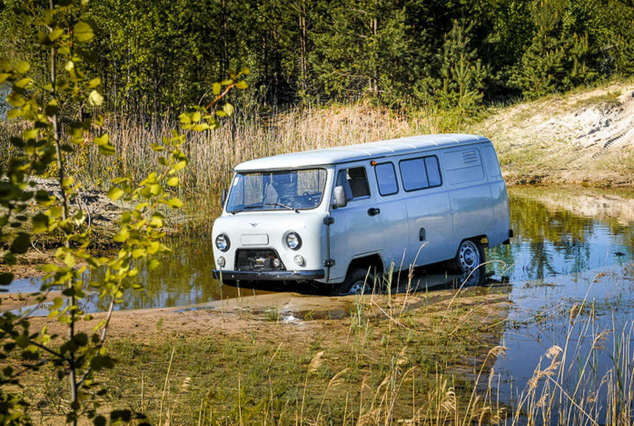 Самым продаваемым в России автомобилем УАЗ снова стала «Буханка»