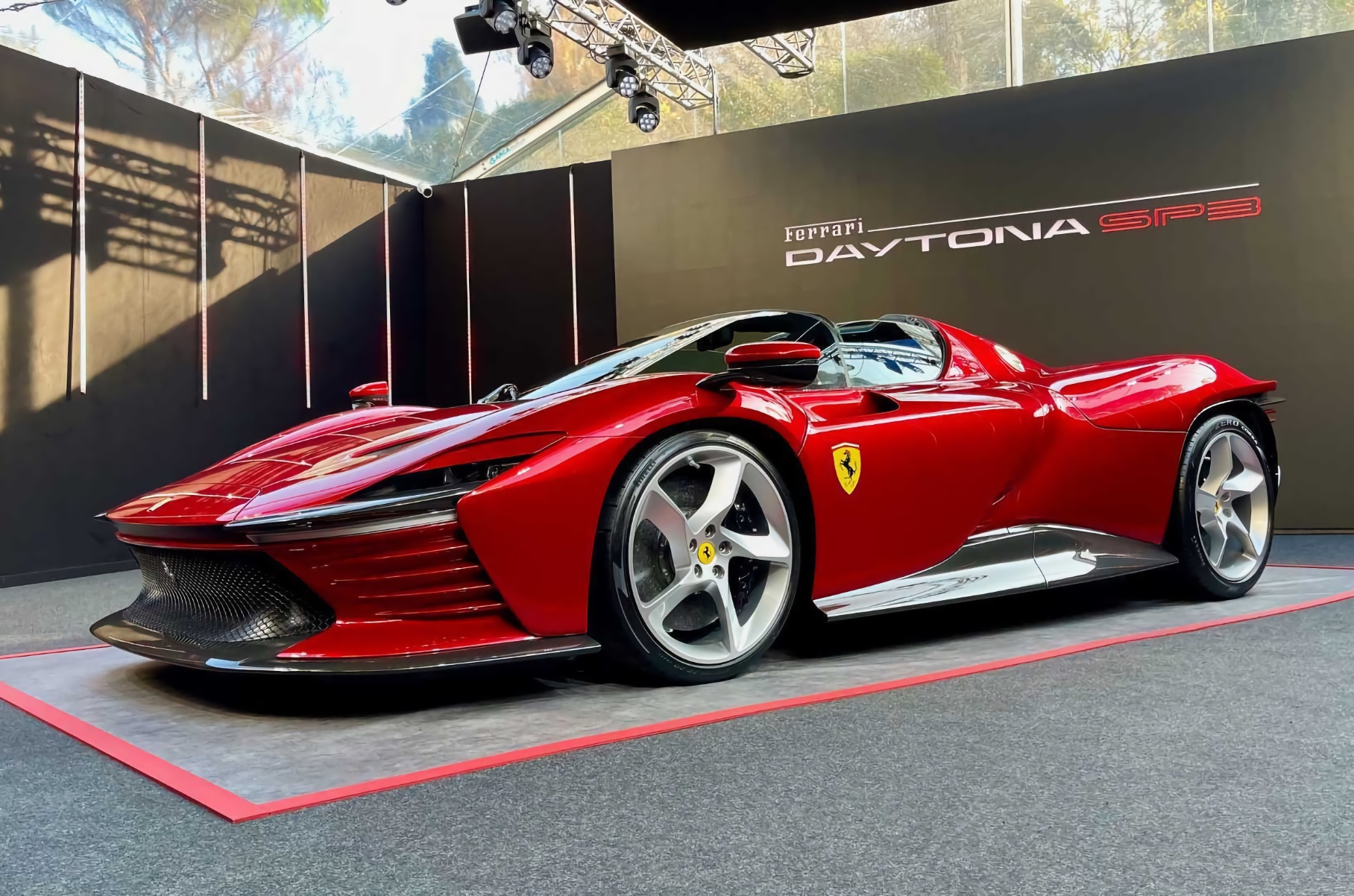 Самой дорогой Ferrari, продающейся в России, стала Daytona SP3