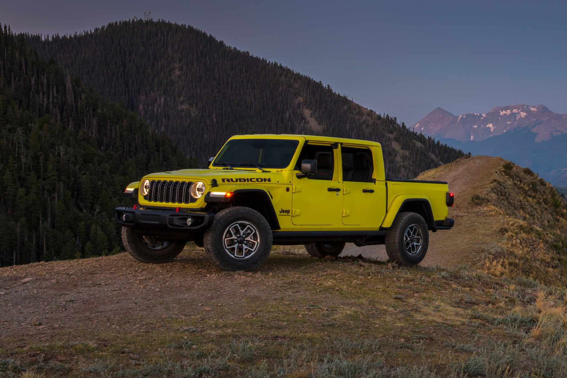 Пикап Jeep Gladiator лишился «механики»