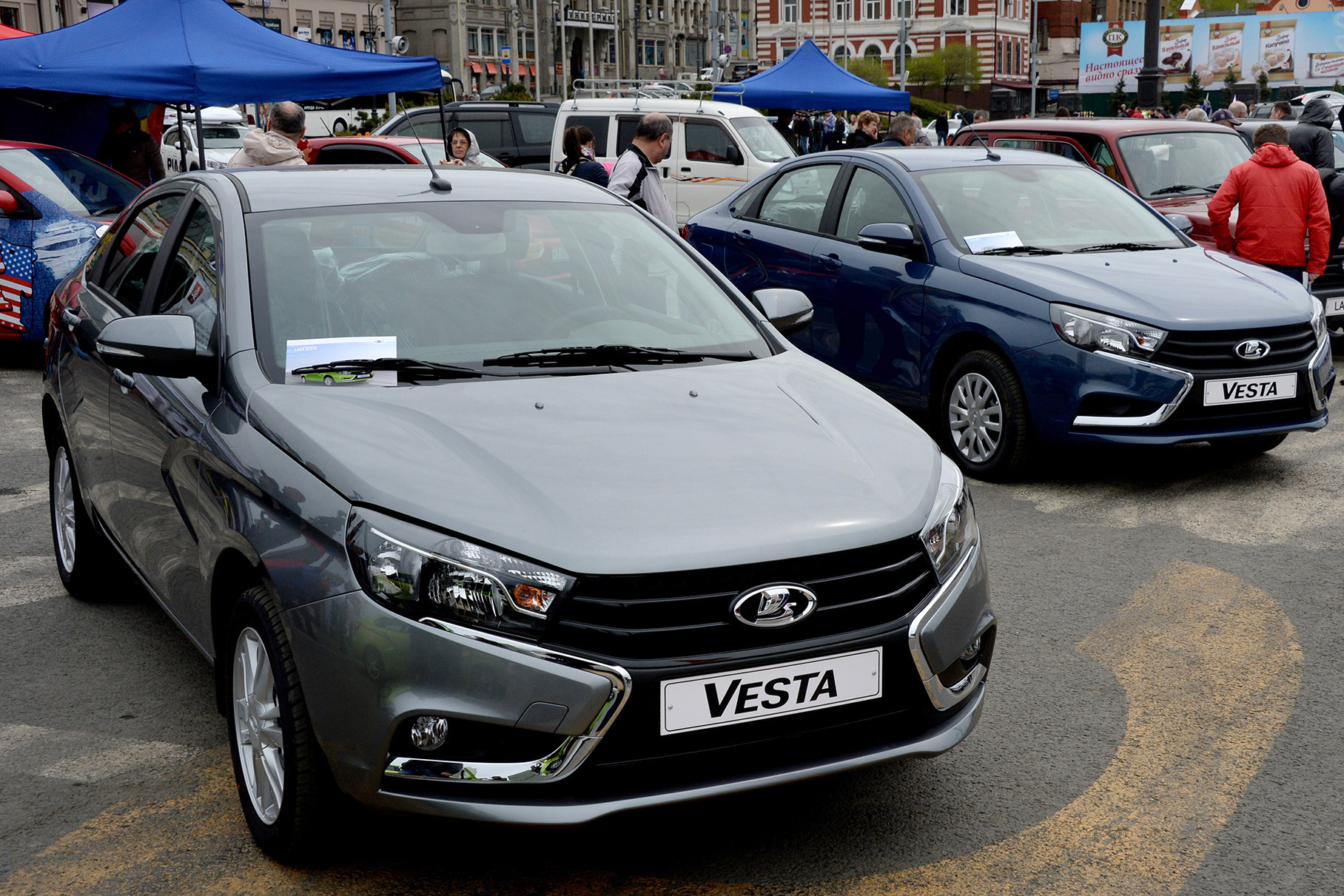 Россиянам назвали семь главных недостатков подержанной Lada Vesta