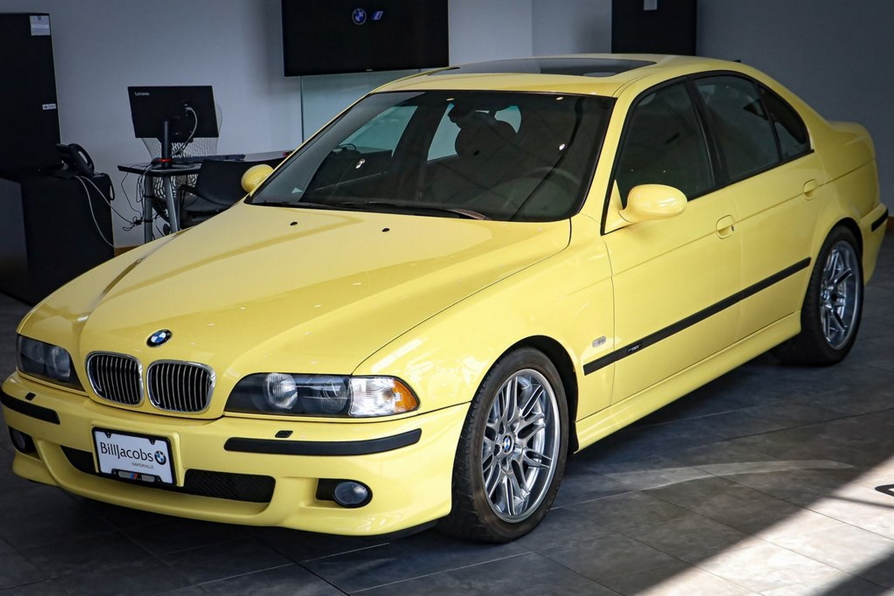 На продажу выставили новую BMW M5 E39: цена удивила