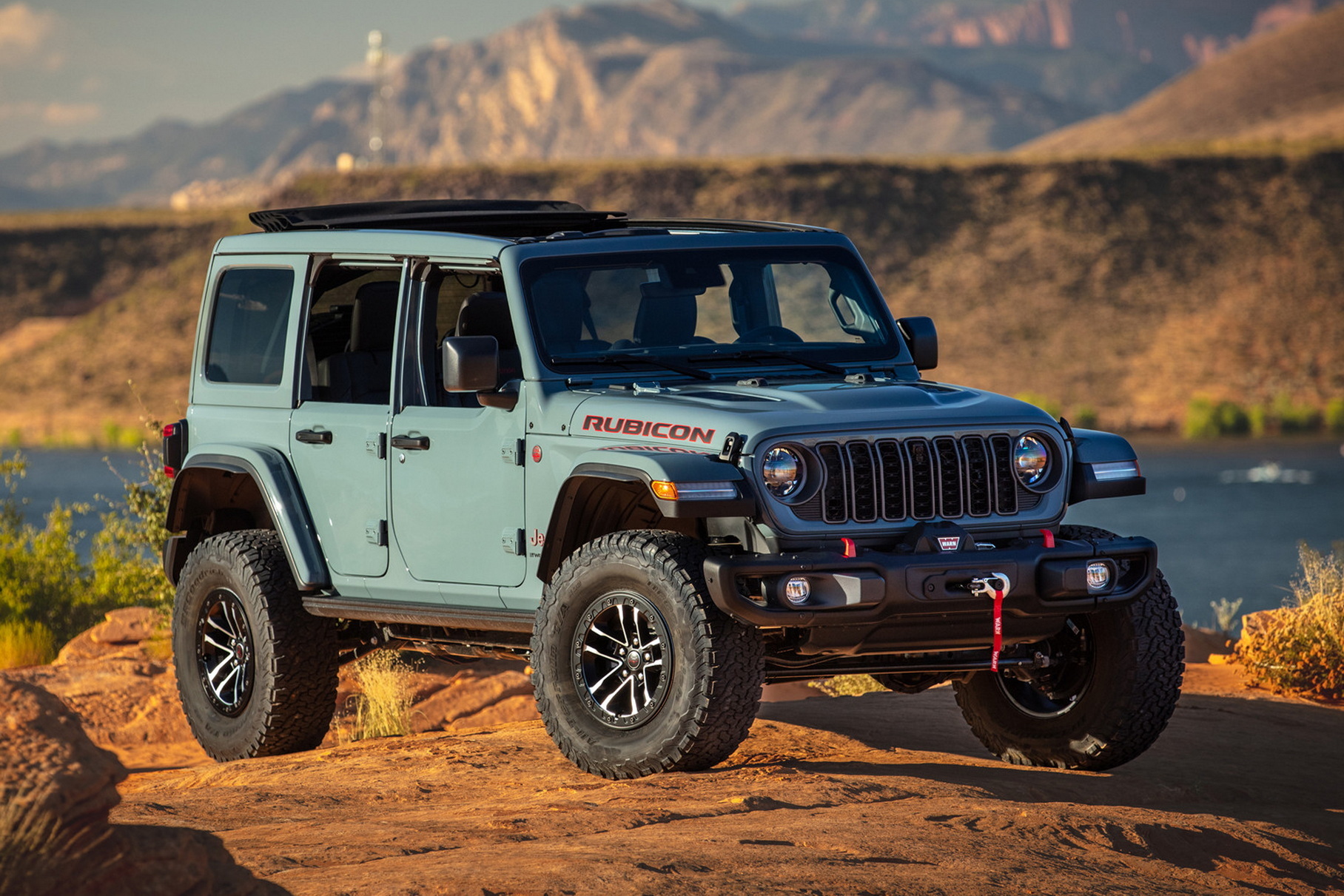 Jeep лишил Wrangler популярной связки V6 и автомата