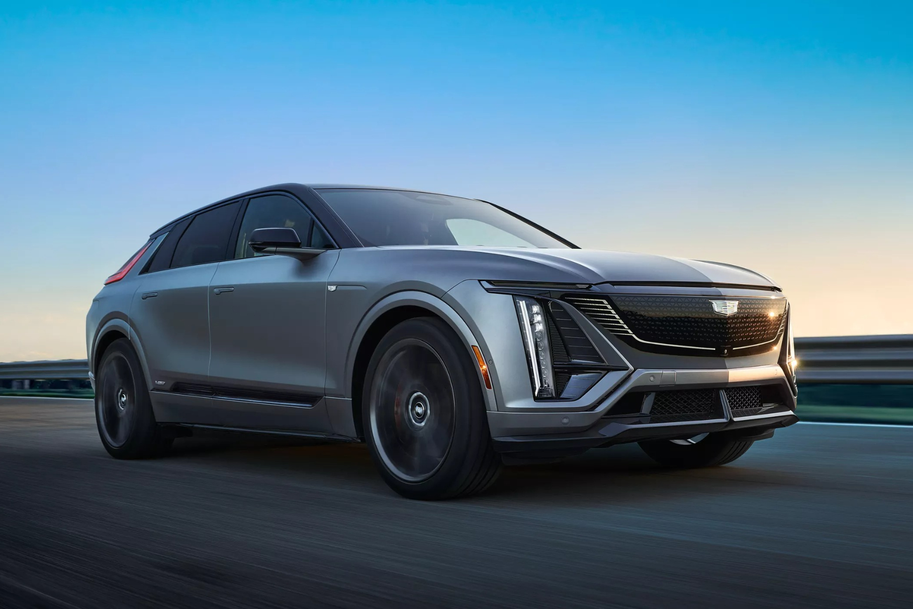 Cadillac готовит «заряженную» V-версию для электрического кроссовера Lyriq