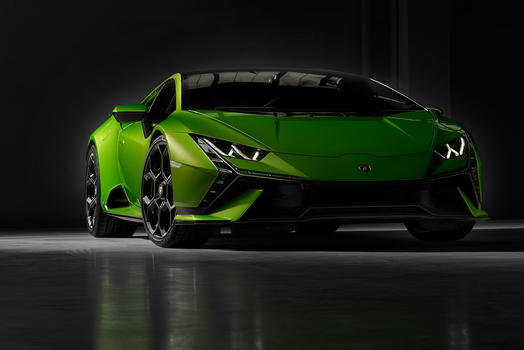 Мошенники похитили Lamborghini Huracan, подменив адрес доставки суперкара