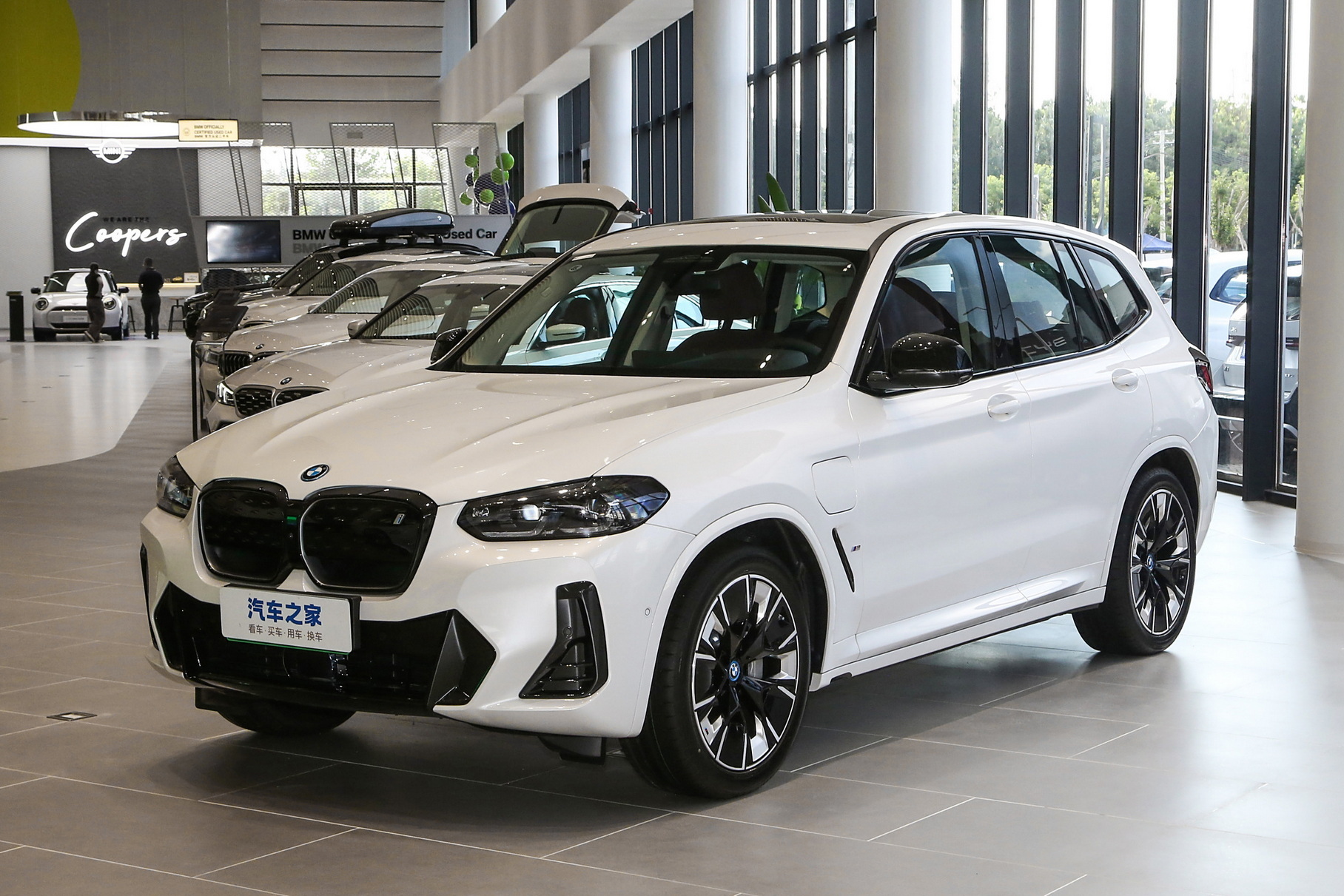 BMW досрочно прекратит производство кроссоверов iX3