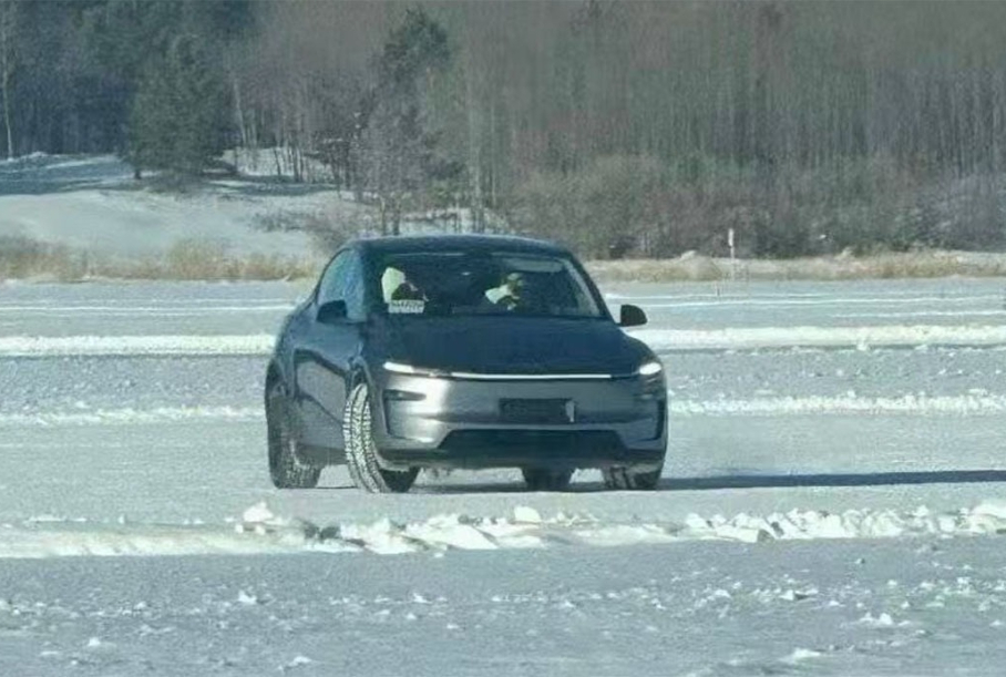 Обновленная Tesla Model Y удивила дизайном