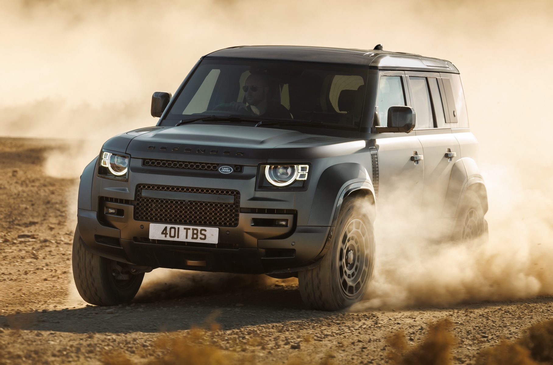 Фирма Land Rover рассказала о будущем внедорожнике для Дакара