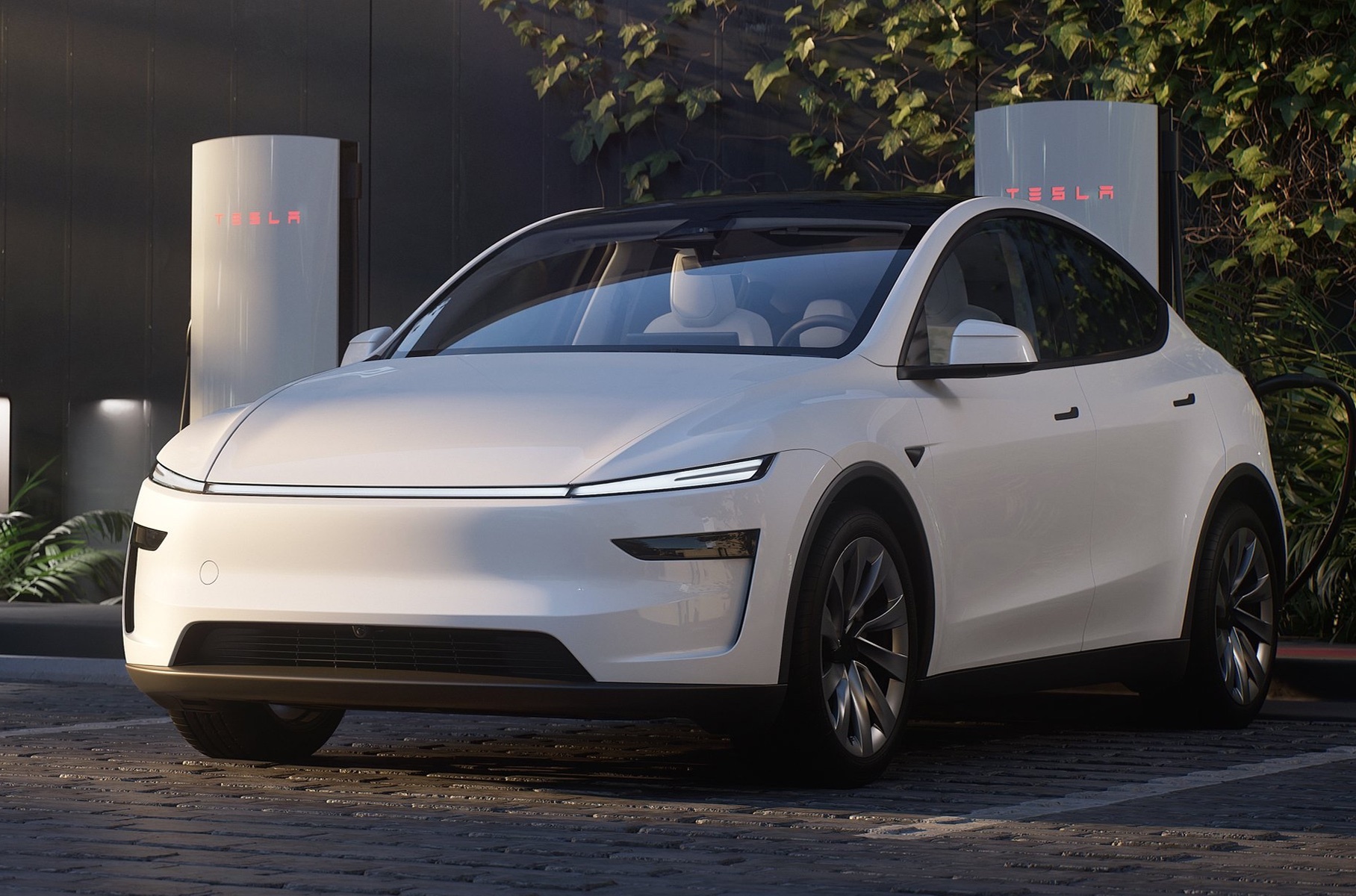 Раскрыты цены в рублях на обновленную Tesla Model Y