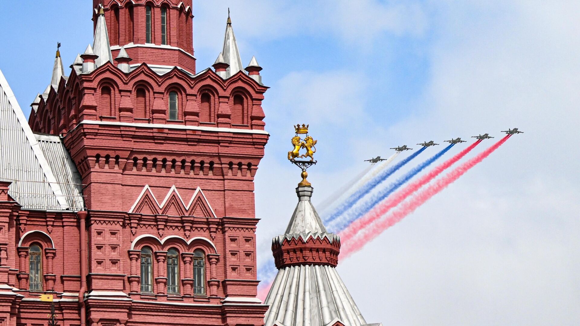 В МИД рассказали, кого в России не хотят видеть в годовщину Великой Победы