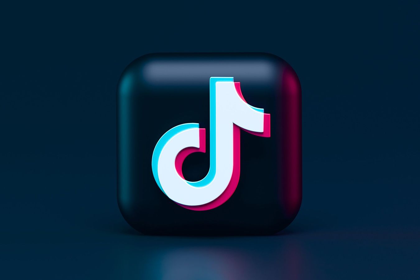 TikTok столкнулся с массовыми сбоями в России