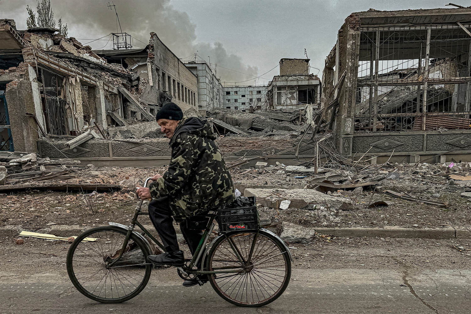 SHOT: в Курахово найдены более 300 неопознанных тел украинских военных