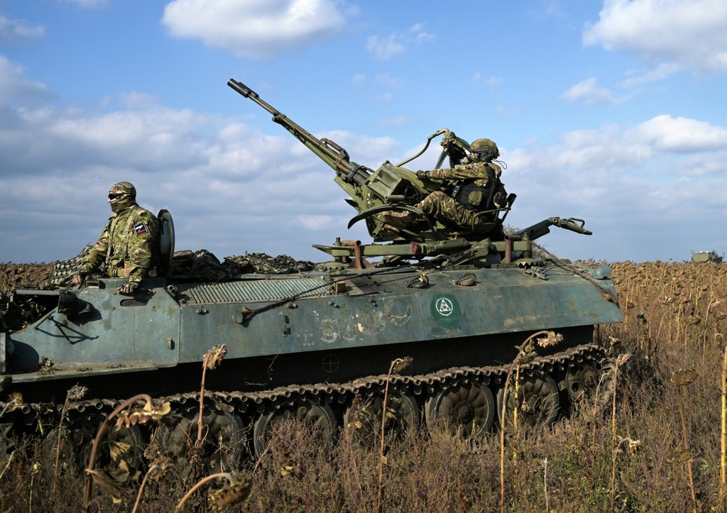 Военэксперт поставил точку в споре, почему ВС РФ до сих пор не в Харькове