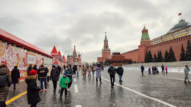 Что ждет россиян в следующем году: мнения ведущих политологов России