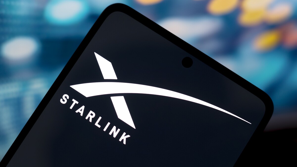 Польша назвала себя единственным спонсором связи Starlink для Украины