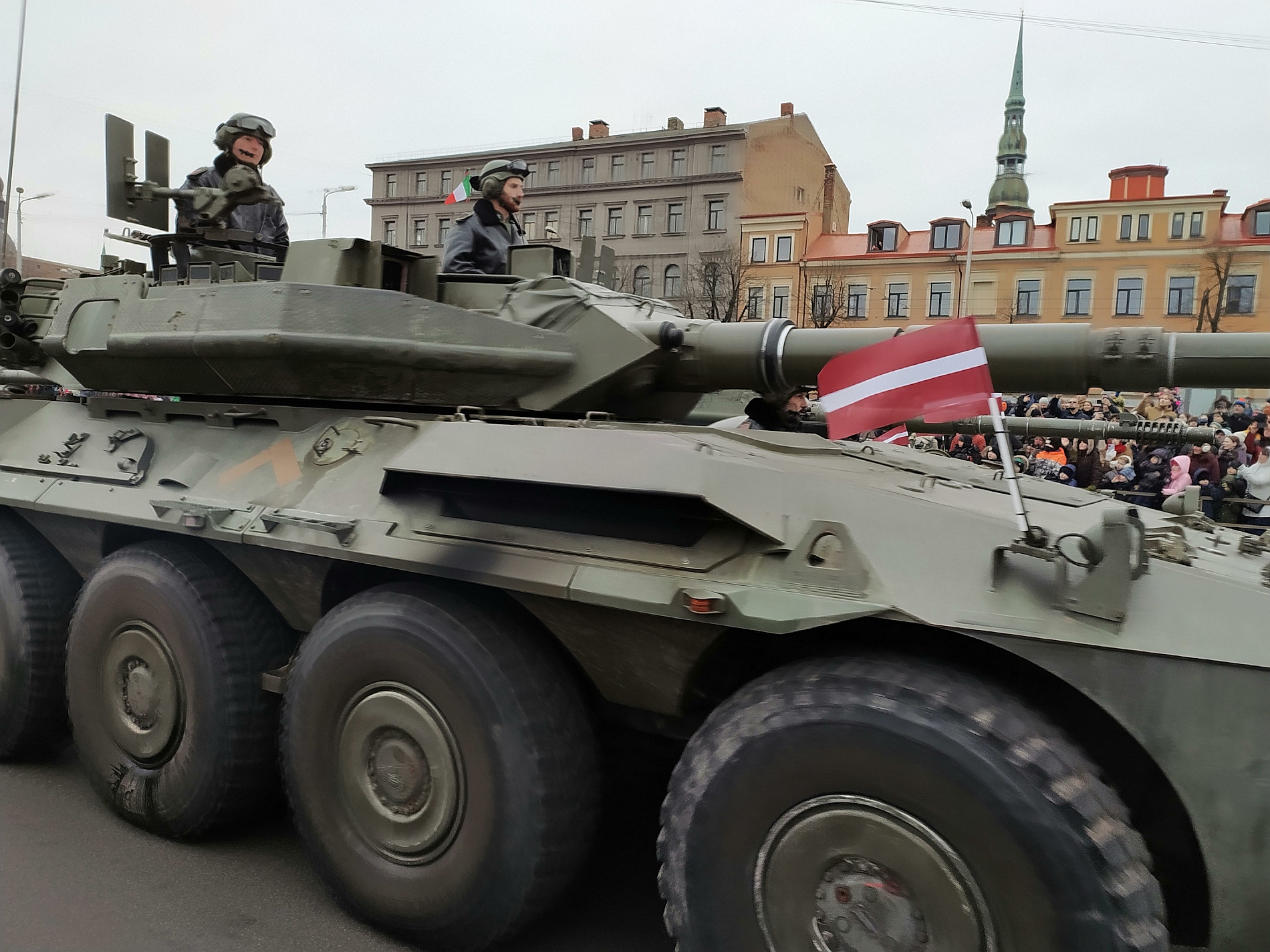 Эстония рассматривает возможность отправки военных на запад Украины