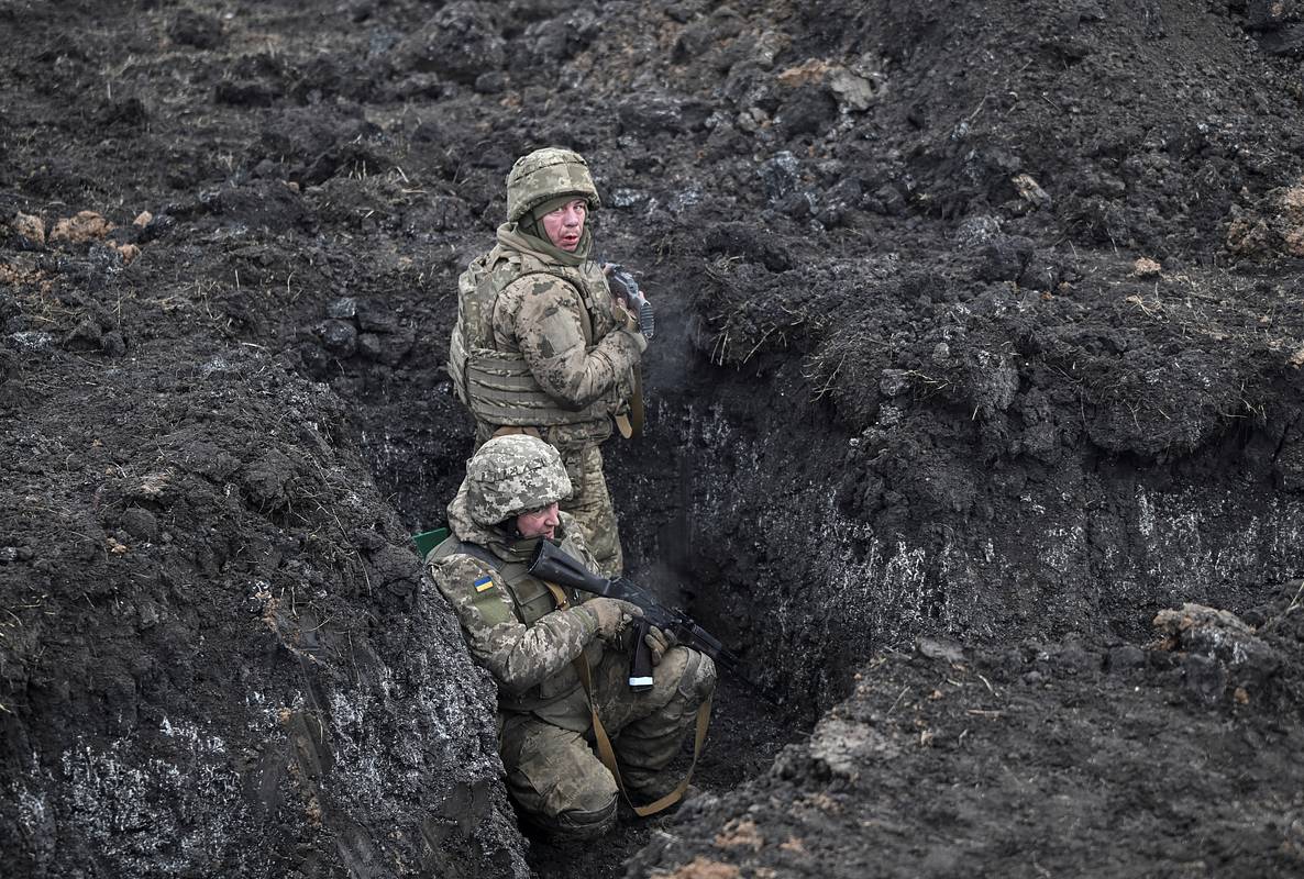 На Украине заявили о начале боев за трассу Красноармейск  Константиновка