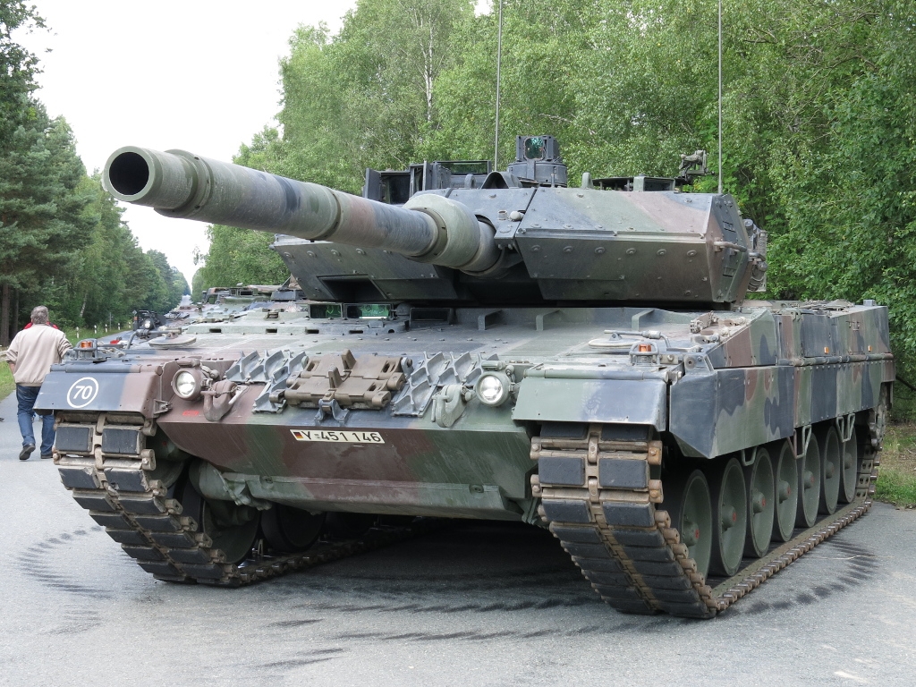 СМИ: Чехия планирует закупить 77 танков Leopard 2A8