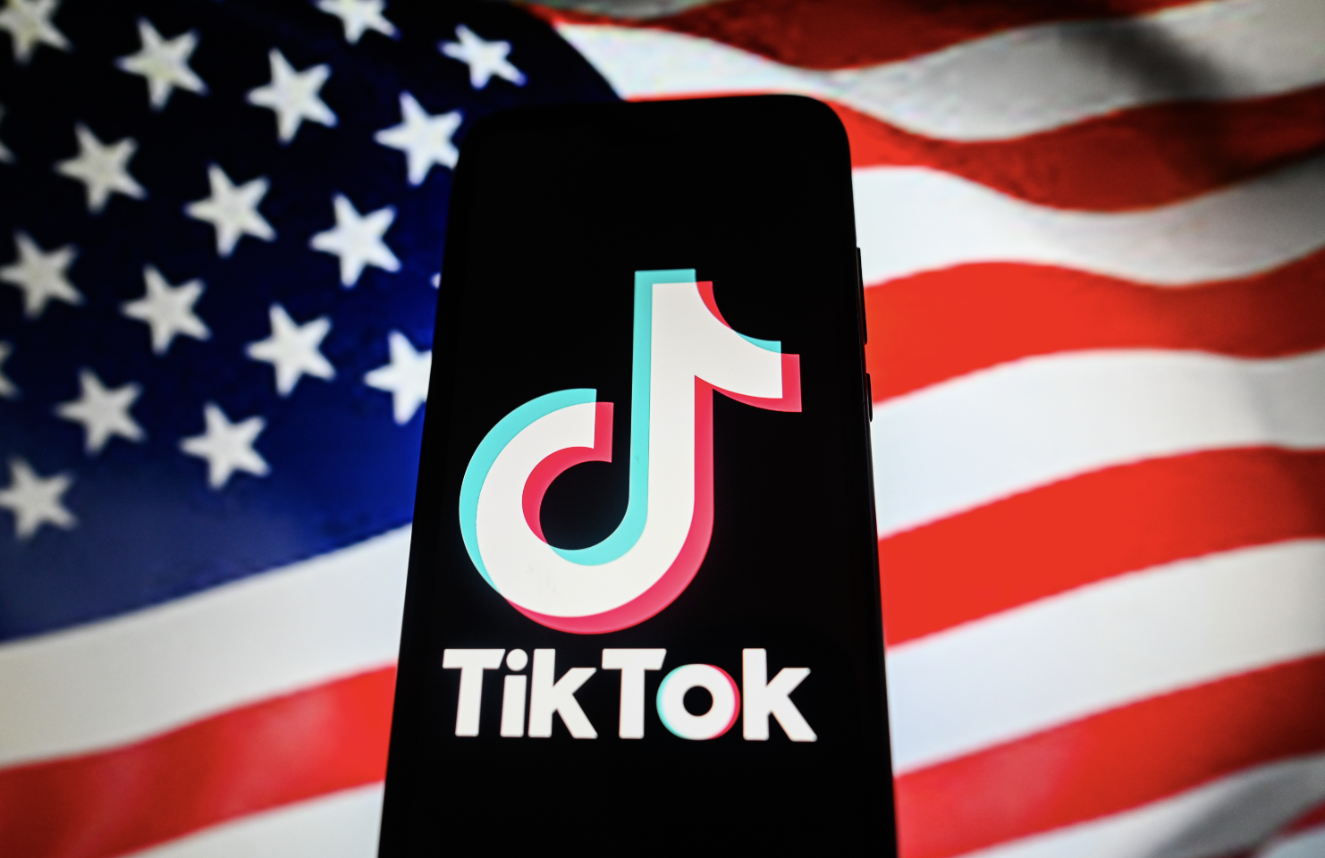 В Китае сравнили с грабежом возможный запрет TikTok в США