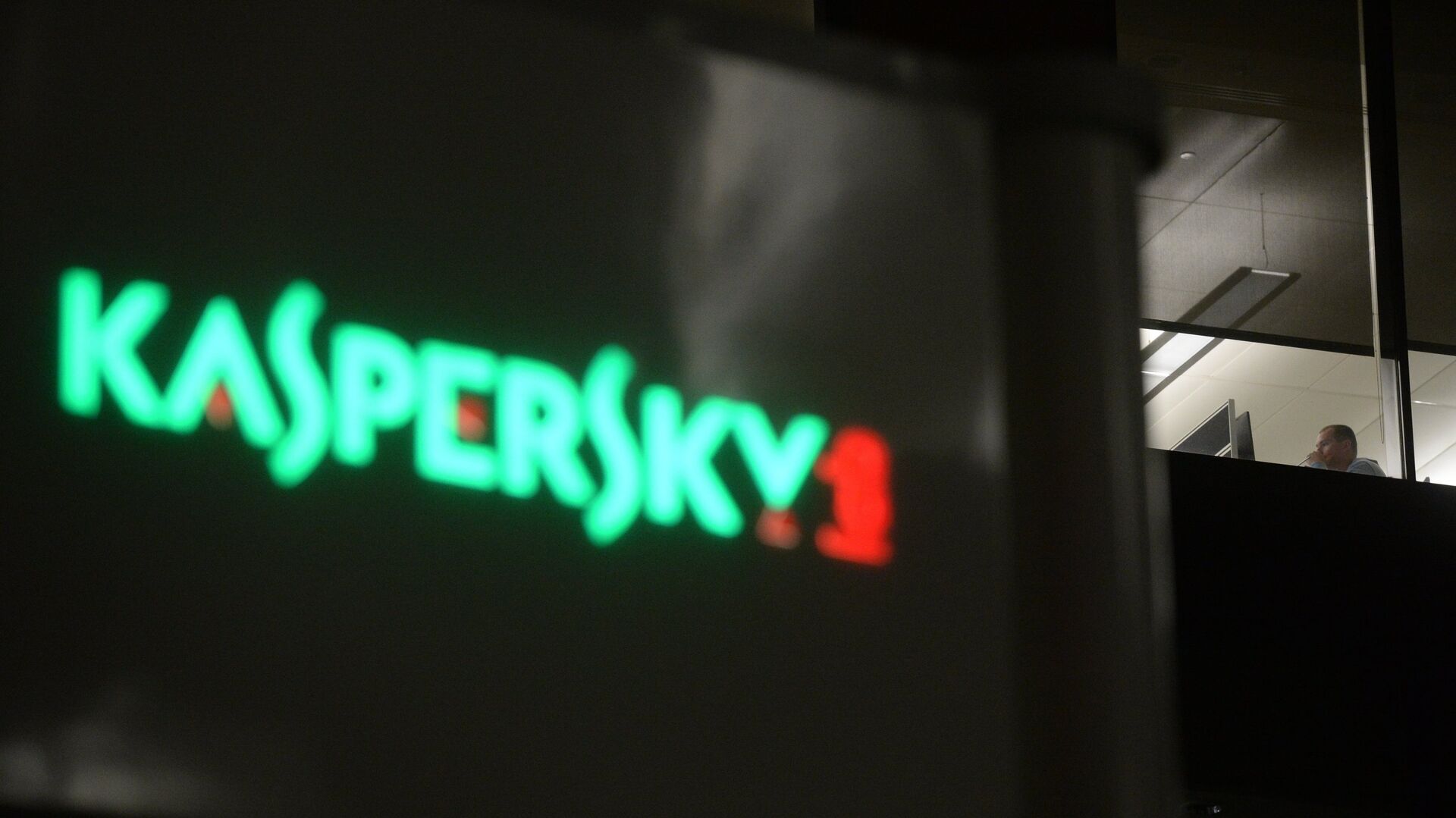 Касперский внедрил в свой смартфон на базе KasperskyOS Telegram и почту