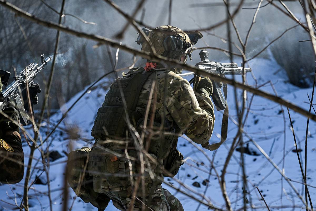 Российские военнослужащие отомстили ВСУ за командира Ефремова. Они ударили по позициям украинских войск подписанными снарядами