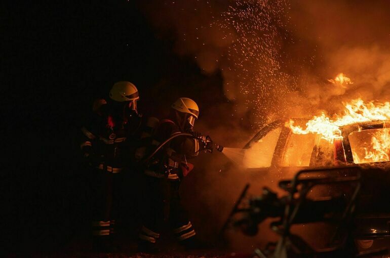 Рогов: В Бердянске взорвали автомобиль бывшего судьи