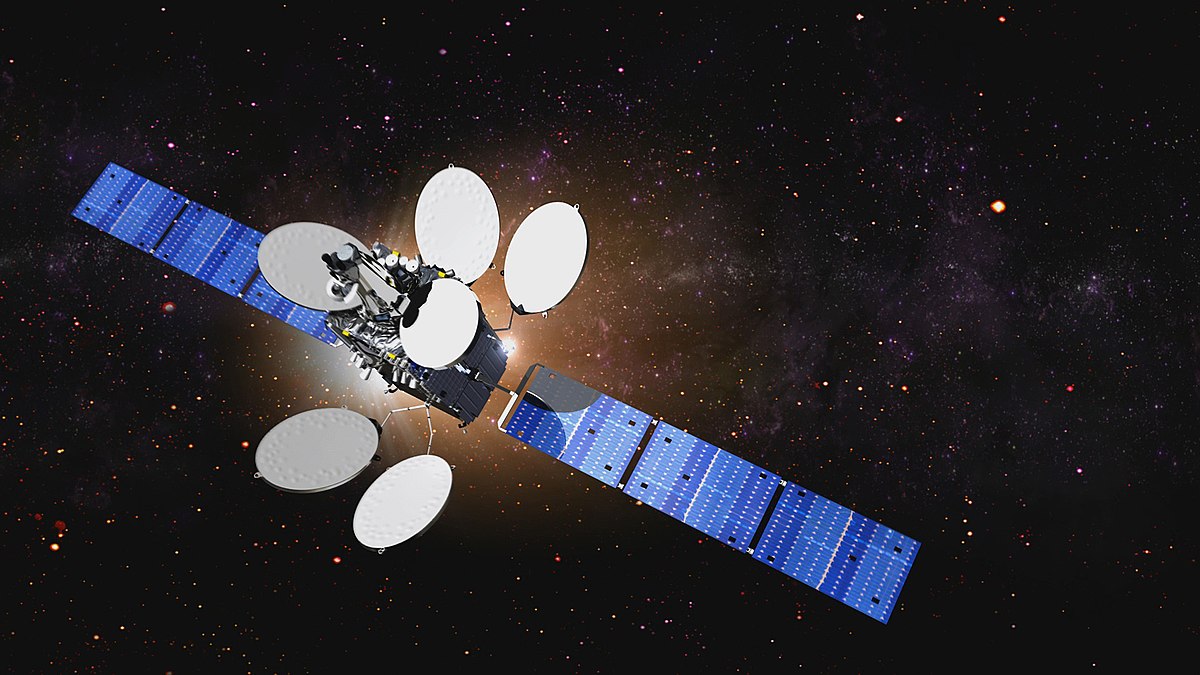 Роскосмос зафиксировал неопознанные объекты у отключившегося спутника Intelsat