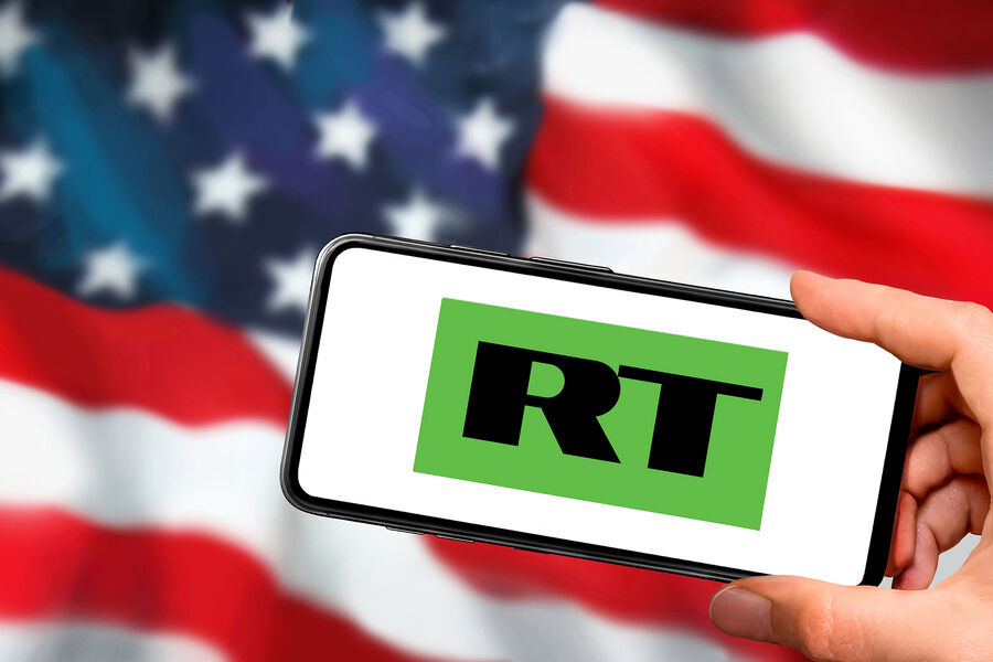 К сотруднице RT в США пришли с обыском 20 вооруженных представителей ФБР