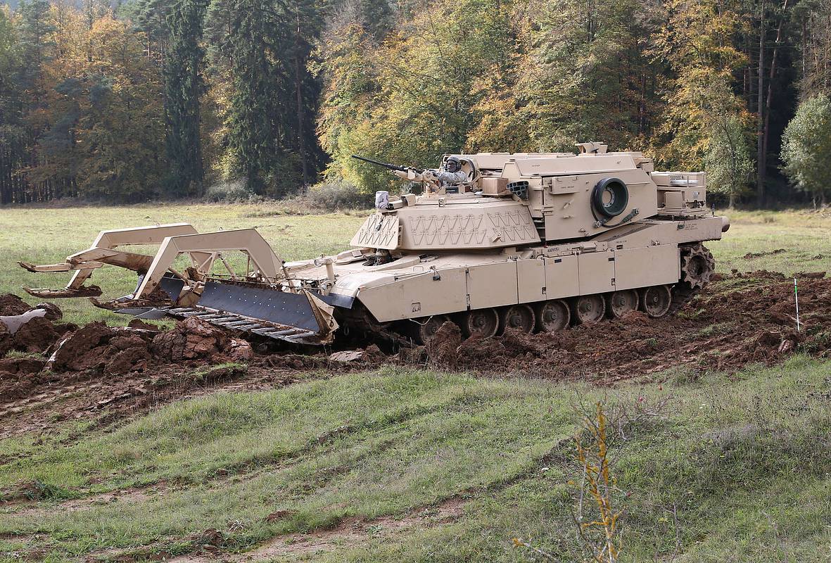 Под Авдеевкой захвачена штурмовая машина ВСУ на базе Abrams