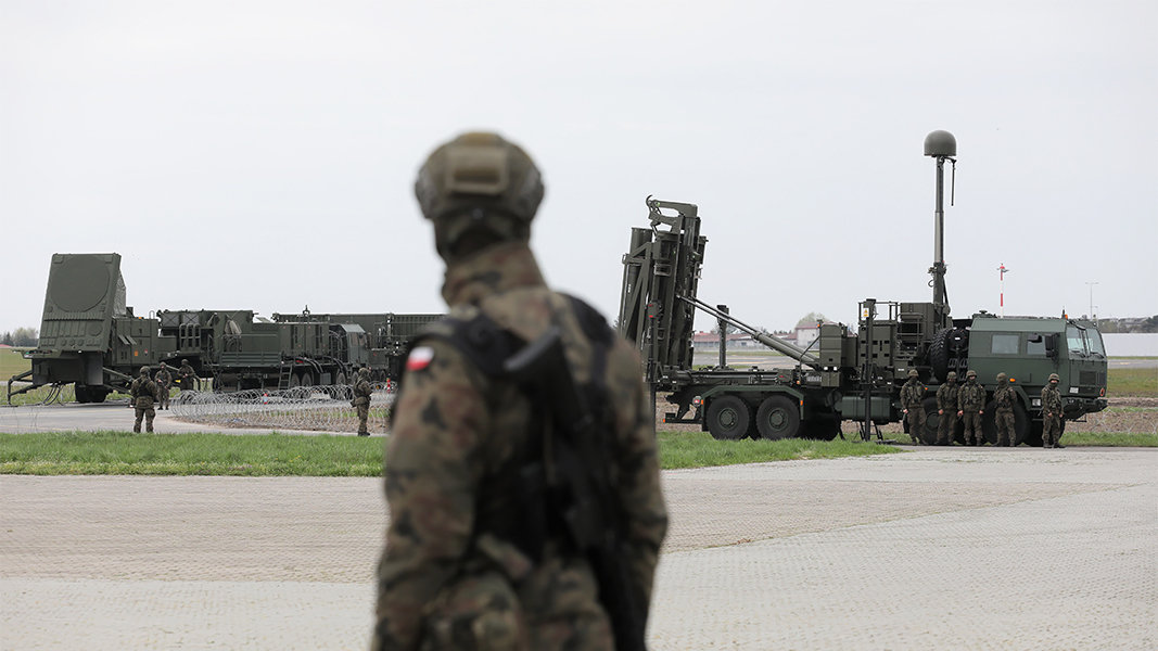 Генштаб: Польша не будет сбивать ракеты над Украиной