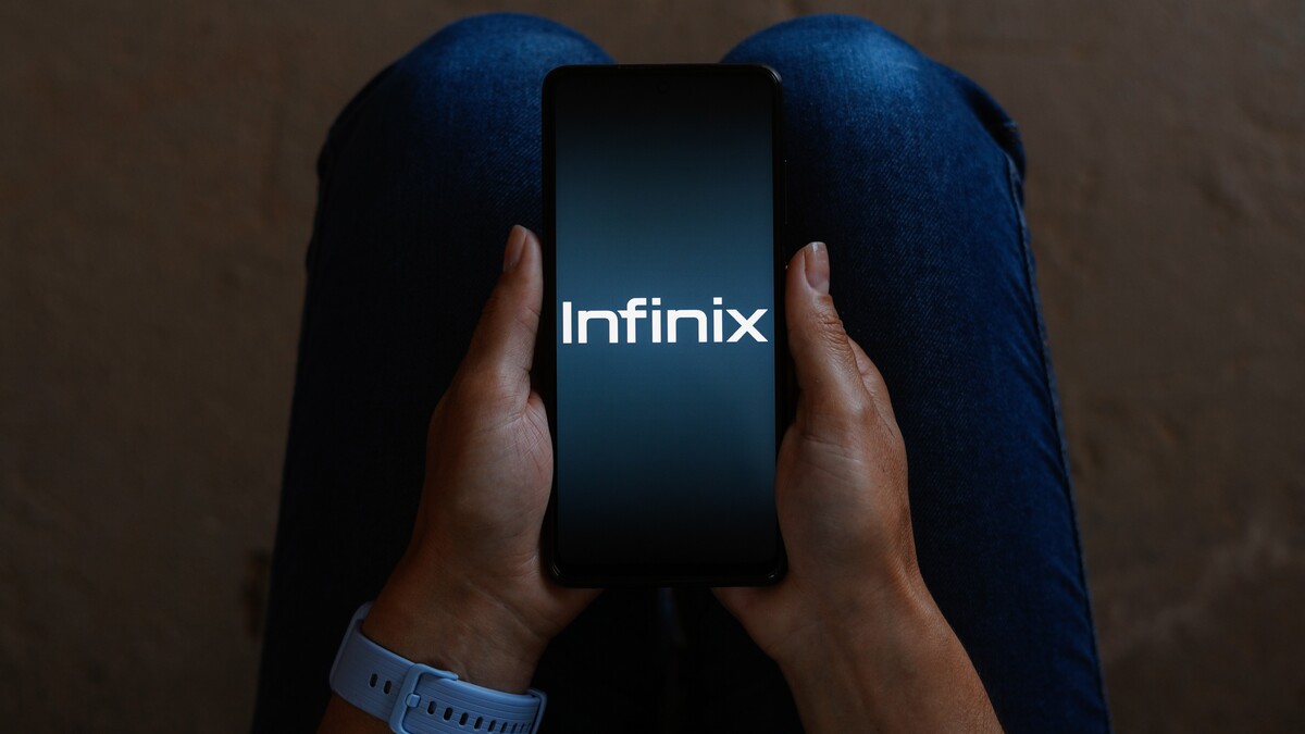 Купленные в РФ смартфоны Infinix заблокировались за границей: производитель рассказал, как починить