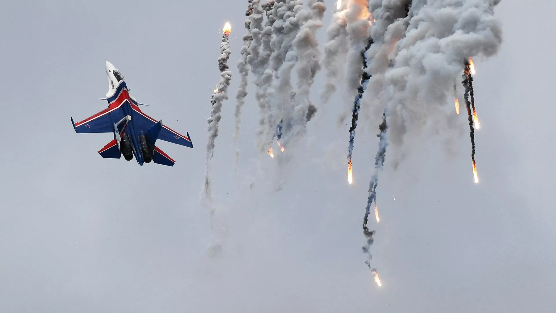 «Русские витязи» покажут новую программу на авиасалоне Airshow China