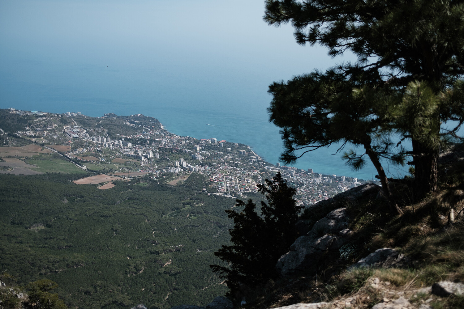 ТАСС: ученые отслеживают сейсмоактивность в Крыму из-за землетрясения 1 сентября