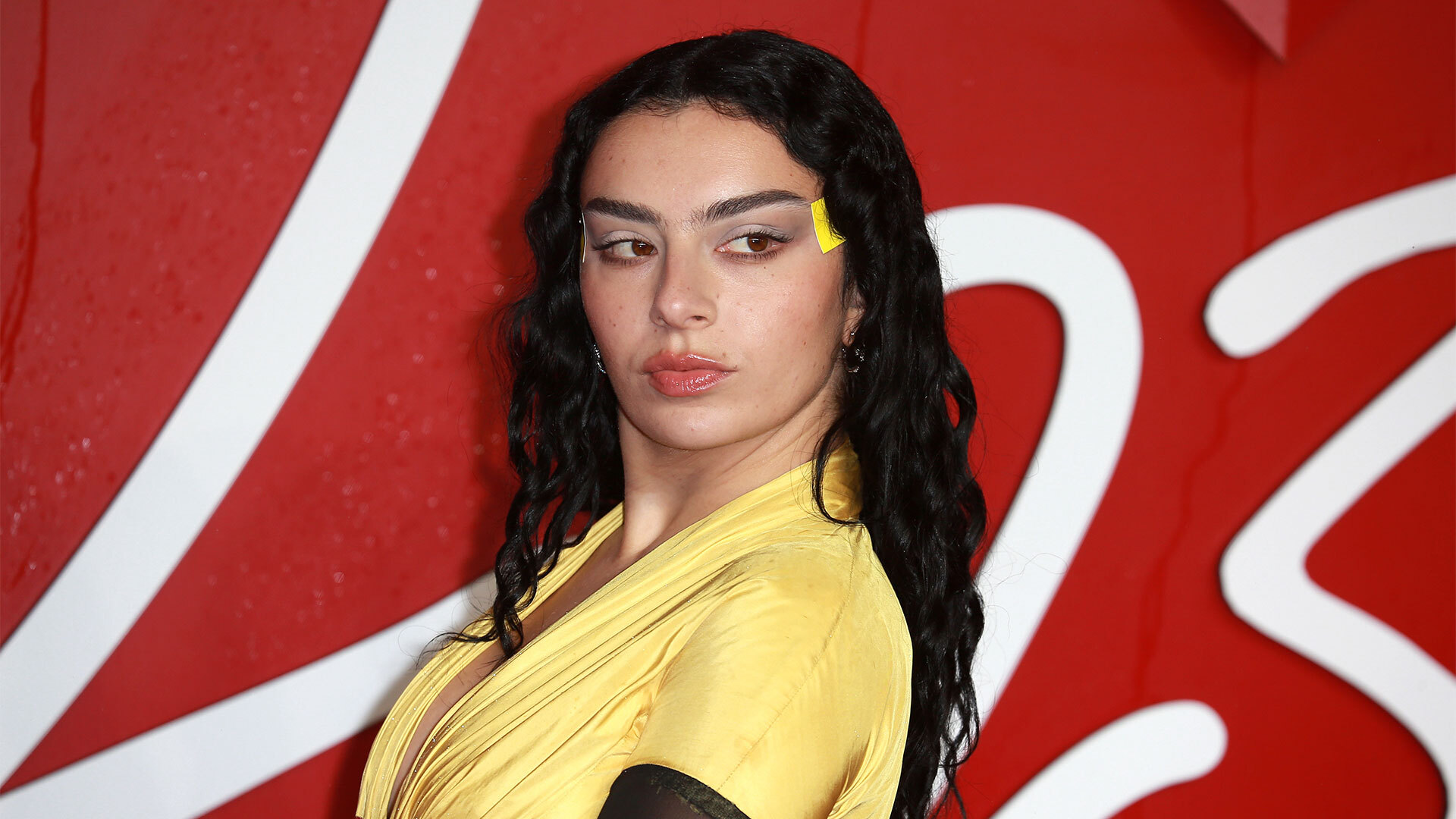 Charli XCX выпустит новую версию альбома Brat в октябре