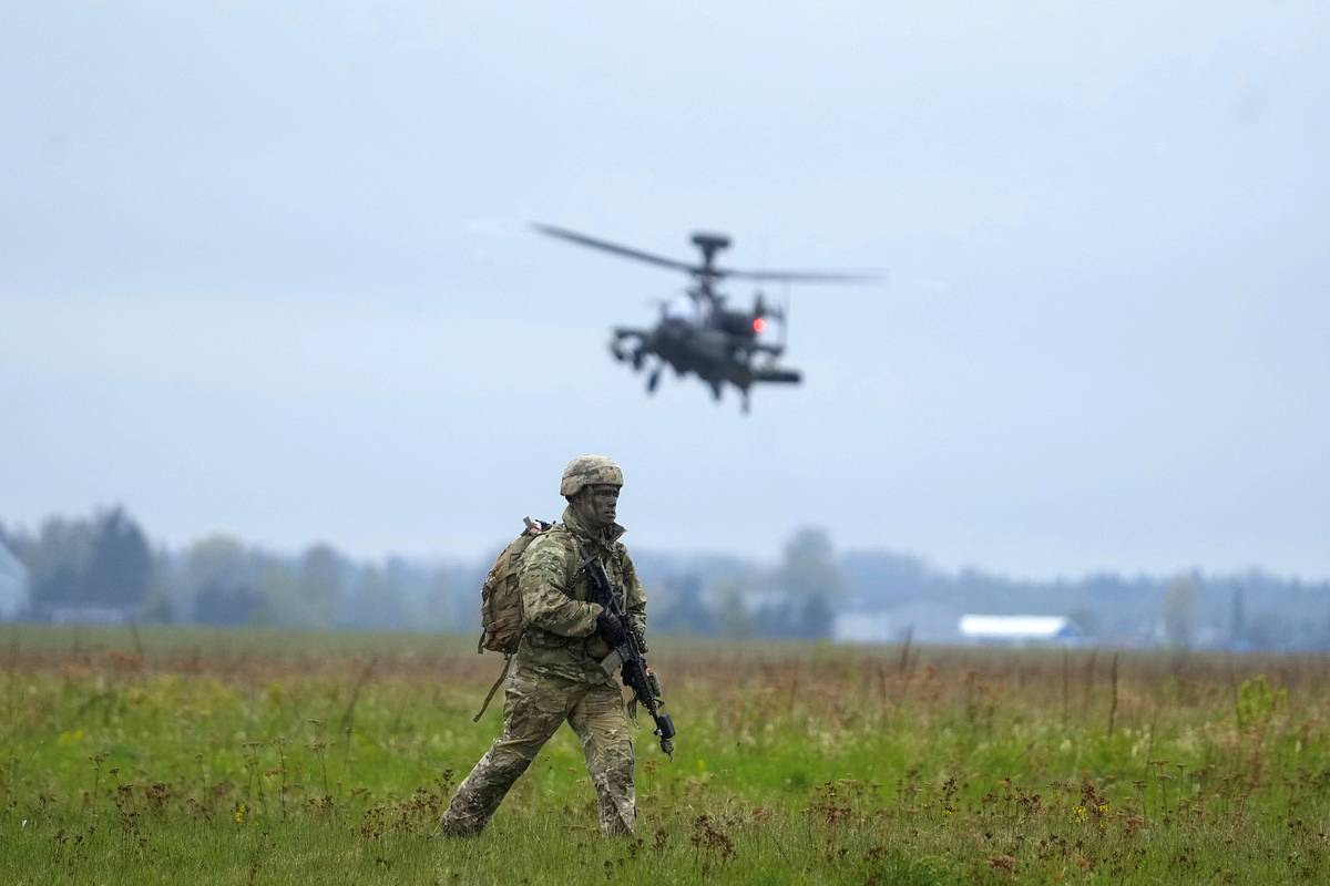 Британский десант высадился недалеко от российской границы