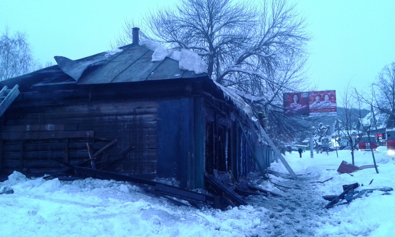 В Бессоновском районе сгорел дом