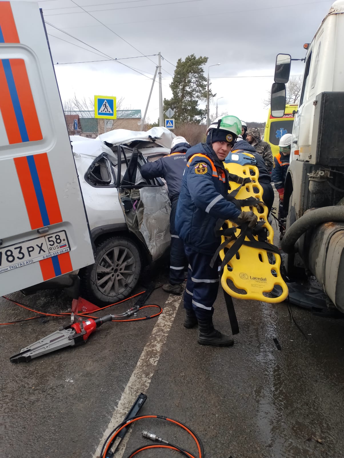 Девушка с парнем пострадала в ДТП «Тойота» и МАЗ в Ахунах