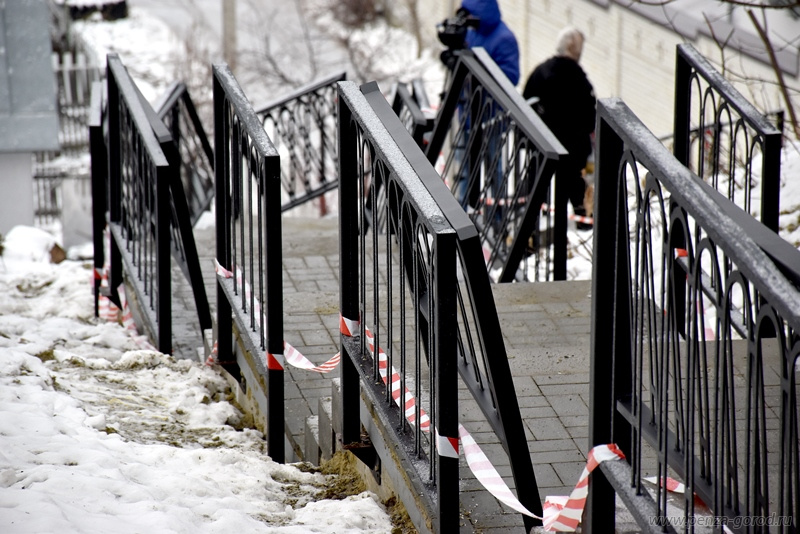 В Пензе продолжается ремонт лестницы к Спасо-Преображенскому монастырю