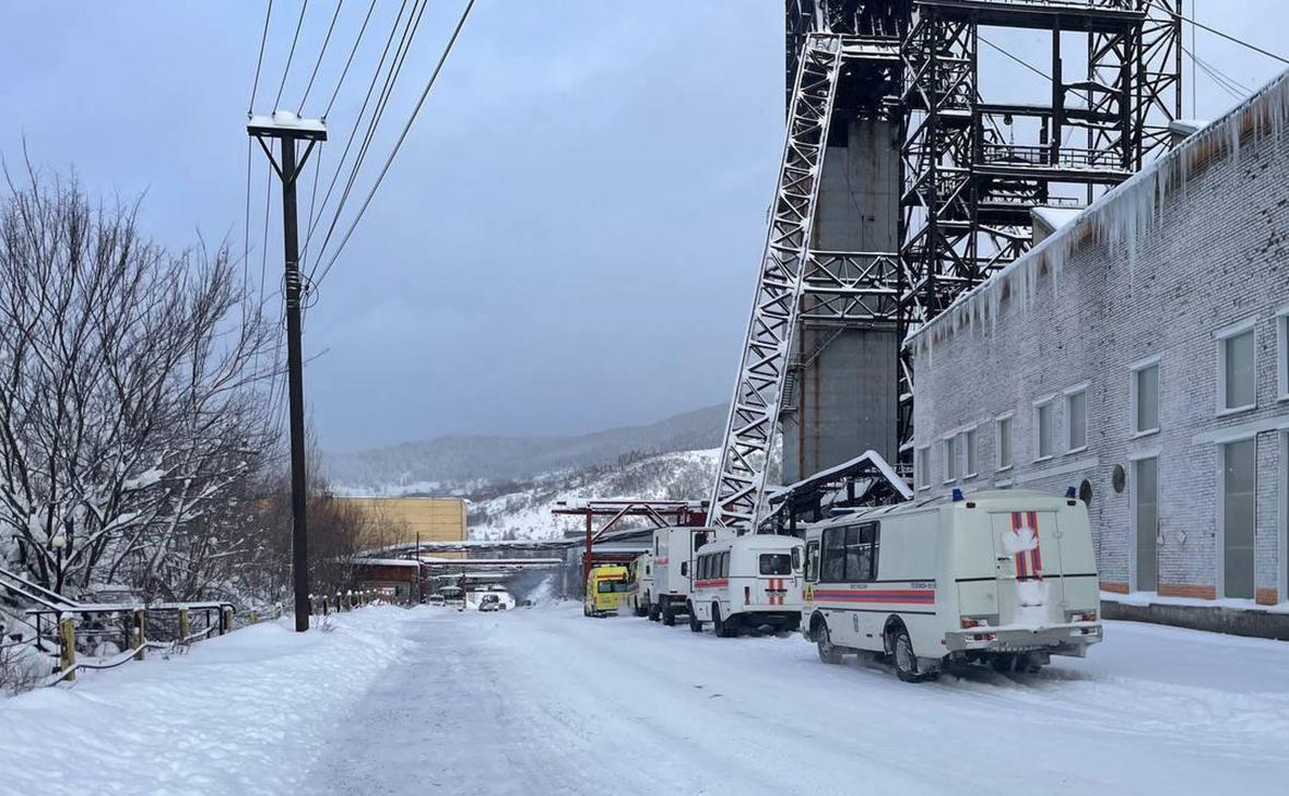 Спасатели вытащили из-под завалов тело погибшего в Кузбассе горняка