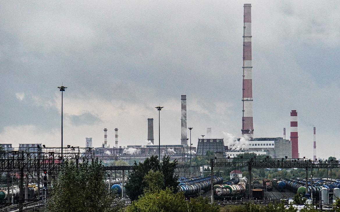 СК возбудил уголовное дело по факту пожара на НПЗ в Омске