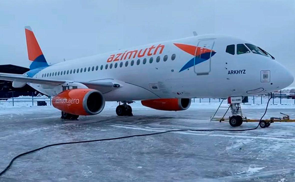 Superjet аварийно сел в Красноярске из-за неисправного шасси