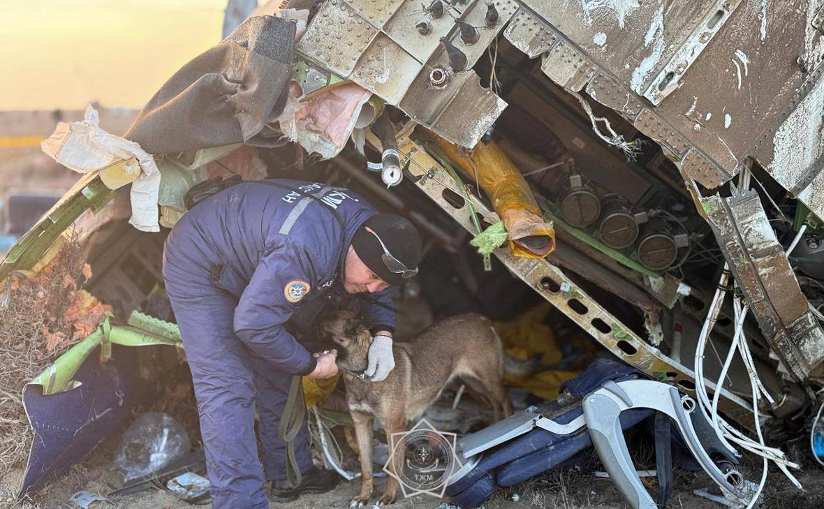 В Казахстане блогера арестовали за съемку упавшего Embraer